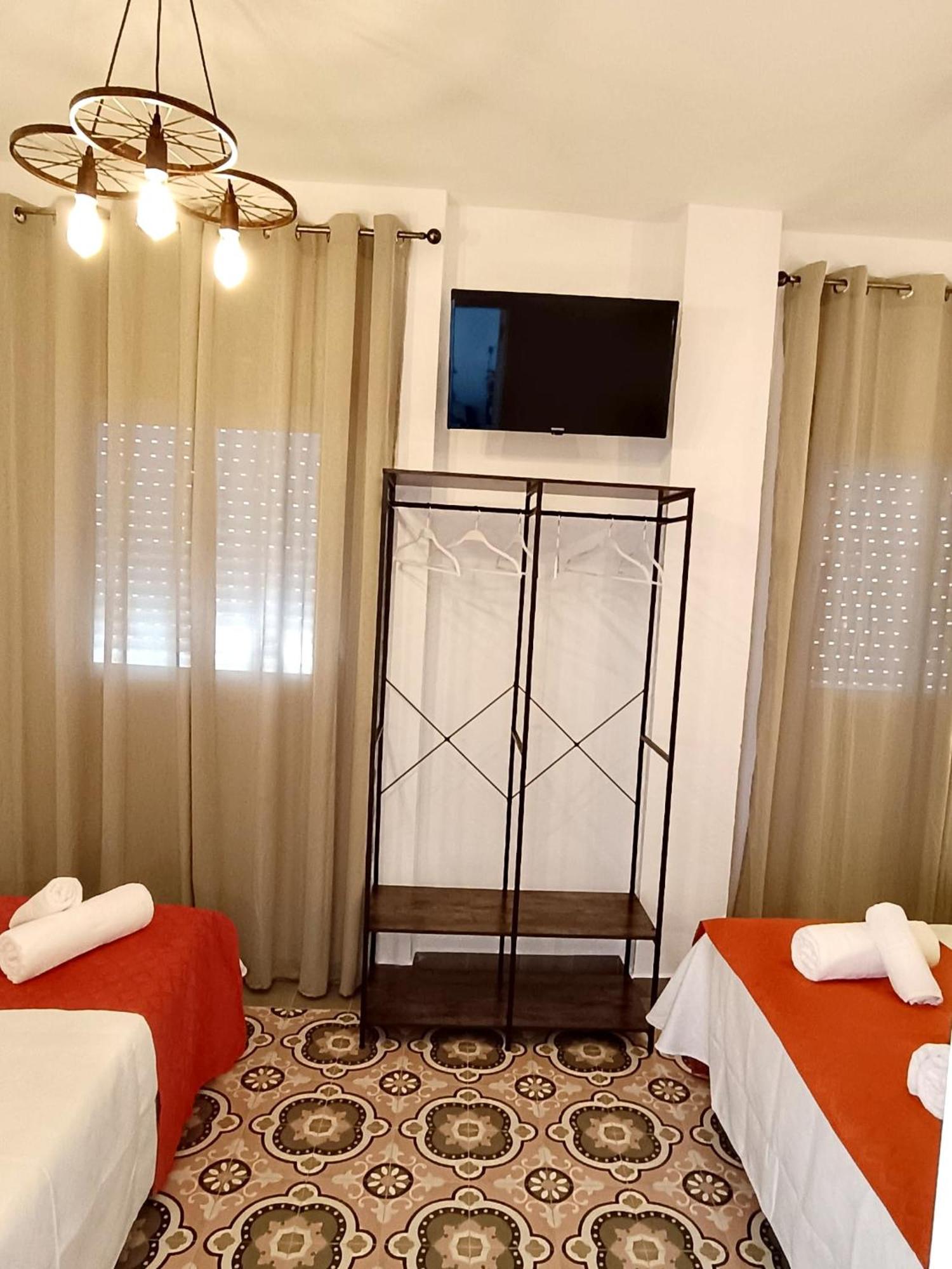 Hostal Casa Blanca เซบีญา ภายนอก รูปภาพ