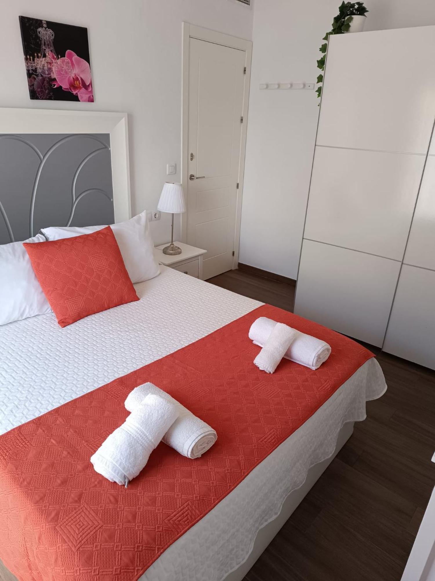 Hostal Casa Blanca เซบีญา ภายนอก รูปภาพ