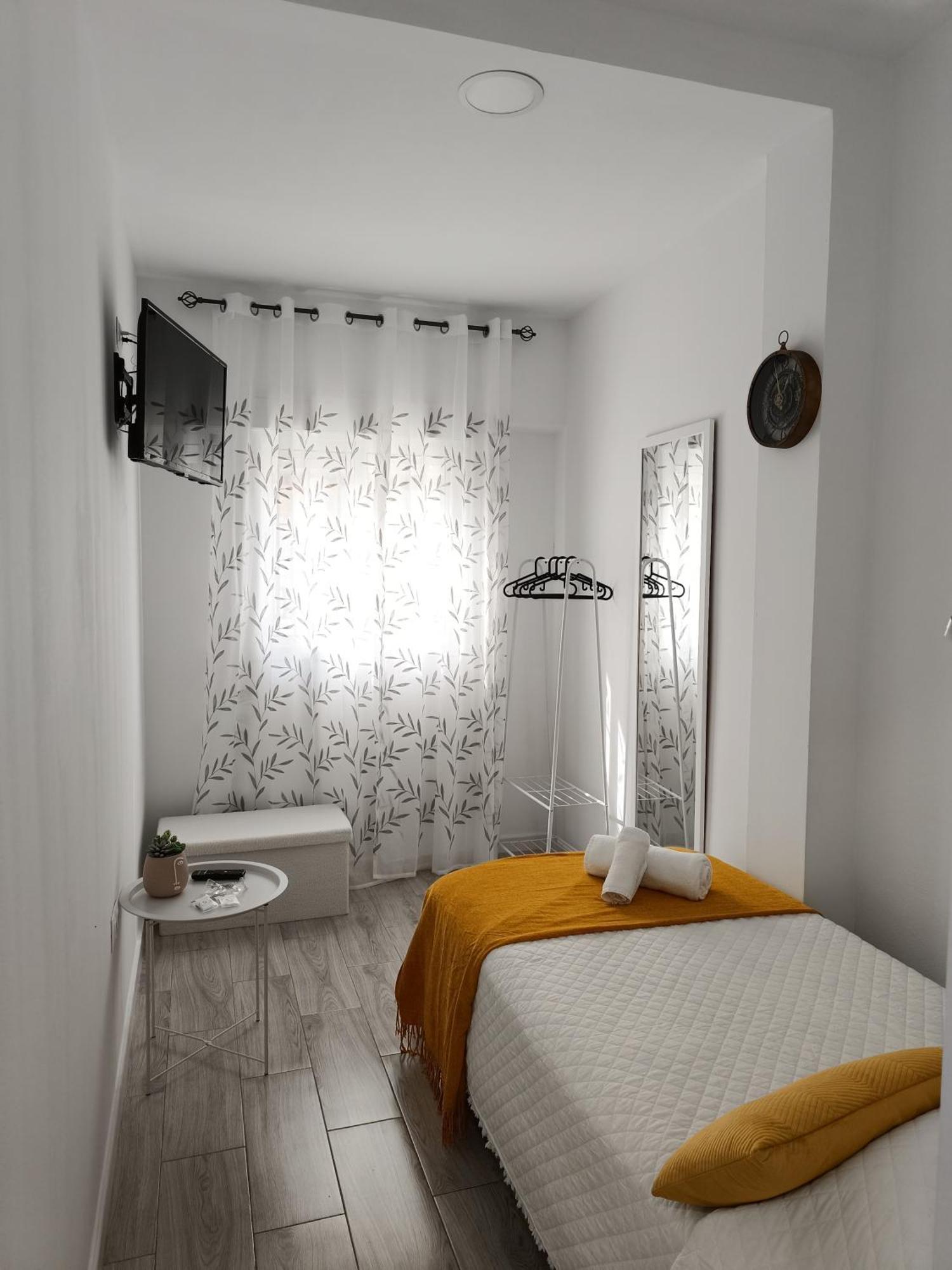 Hostal Casa Blanca เซบีญา ภายนอก รูปภาพ